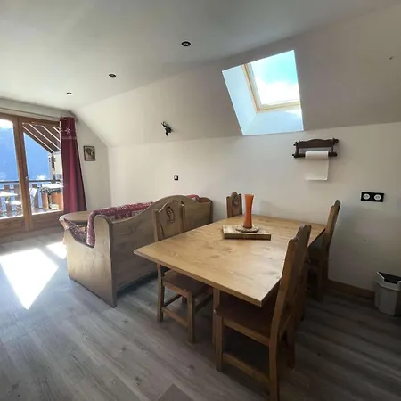 Apartment Des Ecrins - 4 Personnes Avec Grand Balcon, Vue Imprenable Et Place De Parking Privee Couverte Mae-5541